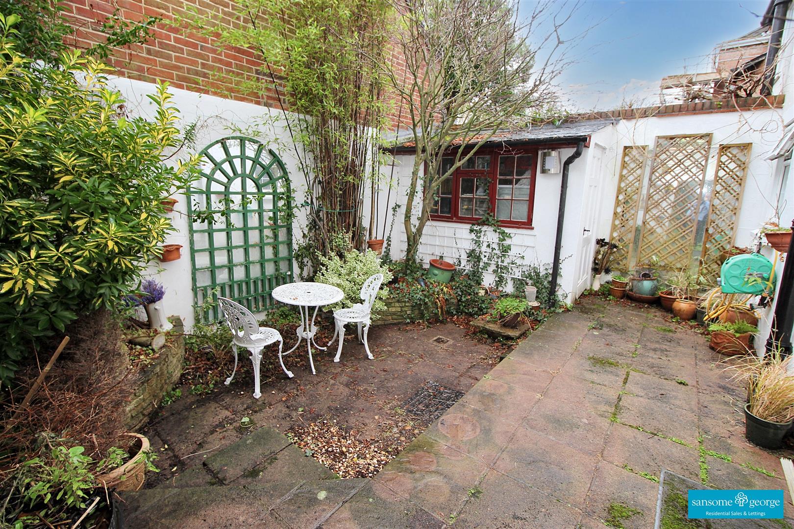 4 bed property in Castle Hill, Reading